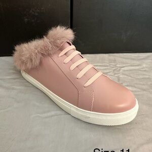 Pink Fur-Trimmed Women's Sneaker NEW IN BOX Size 11